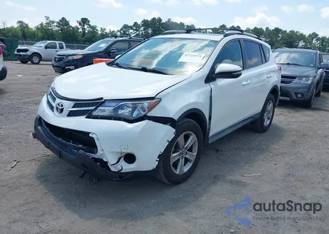 2015 Toyota Rav4 Xle z USA, uszkodzony, nr VIN 2T3WFREV1FW193023